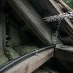 Meilleure antenne TNT sous toiture, câble coaxial sous tuiles